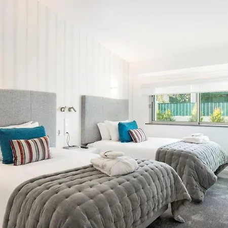Villa Vale Do Garrao Sleeps 8 With Pool Air Con And Wifi