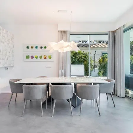 Villa Vale Do Garrao Sleeps 8 With Pool Air Con And Wifi Vale do Lobo