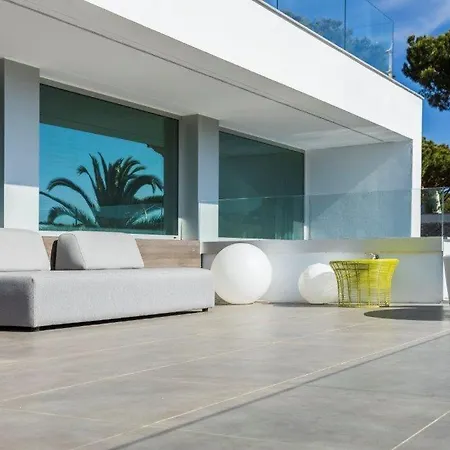 Villa Vale Do Garrao Sleeps 8 With Pool Air Con And Wifi Vale do Lobo