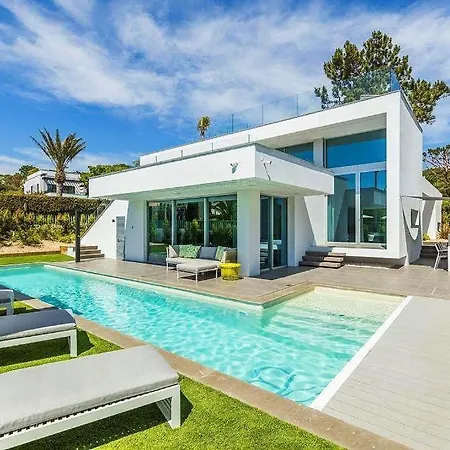 Villa Vale Do Garrao Sleeps 8 With Pool Air Con And Wifi *